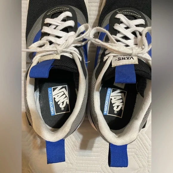 Vans Men’s Ultra Range Sneakers Black/ Gray with Blue detail Size 10.5 - Picture 4 of 9
